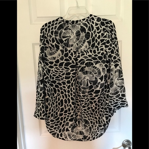 Gibson Latimer Floral Blouse, Top - Picture 3 of 3